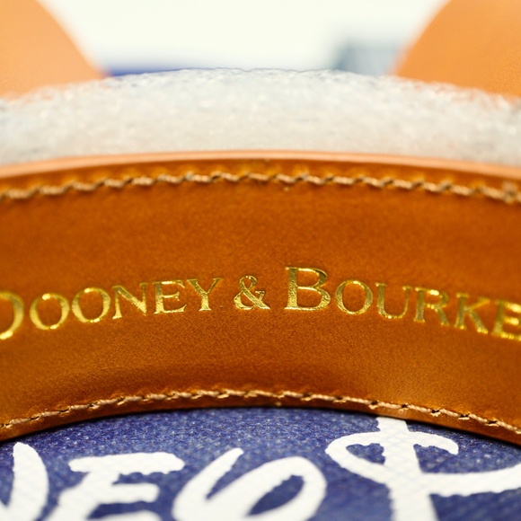 Dooney&Bourke Disneyland 70th Anniversary Ear Headband•Mickey&Minnie•Limited - Picture 4 of 15